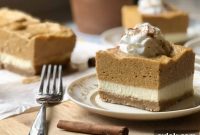 Layered Spiced Pumpkin Cheesecake Bars
