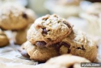 No-Flour Peanut Butter Chocolate Chip Perfection