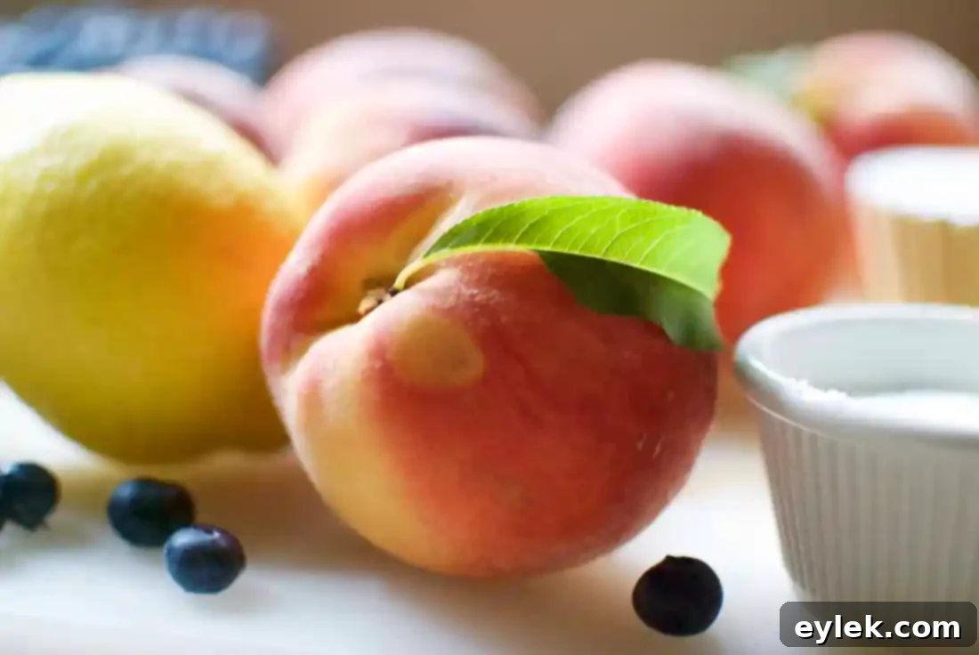 peach & blueberry crumble