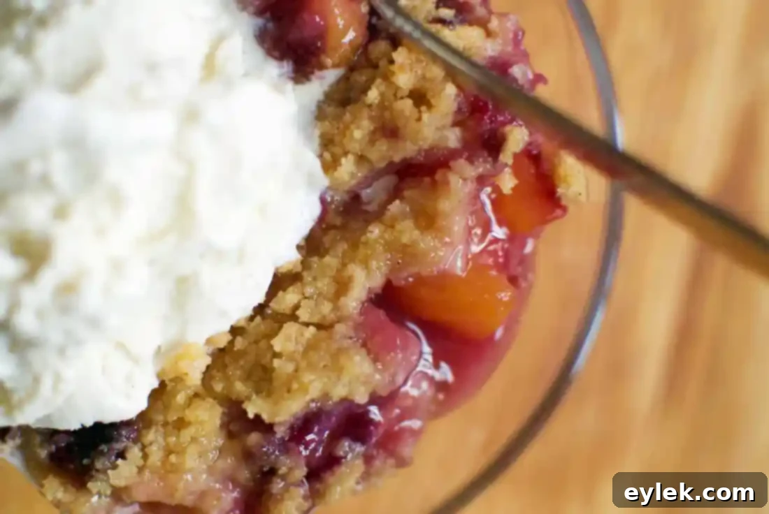 peach & blueberry crumble