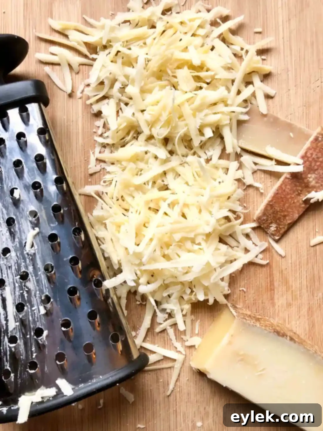 cheesy potato & leek soup