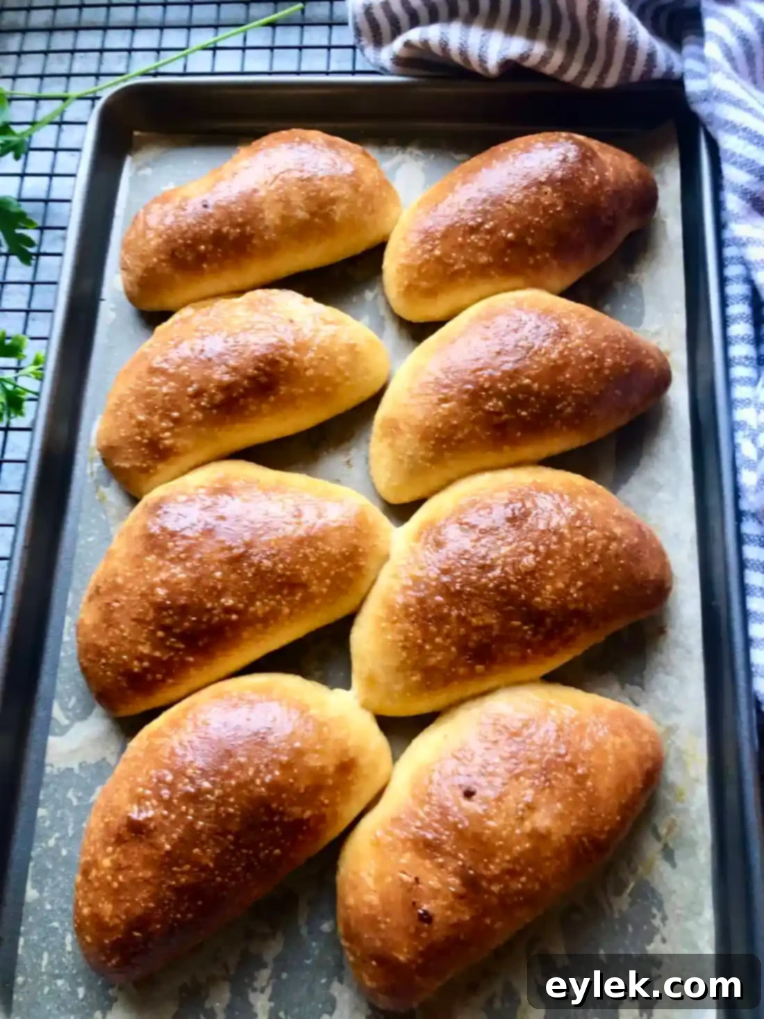baked cheesy beef stuffed buns