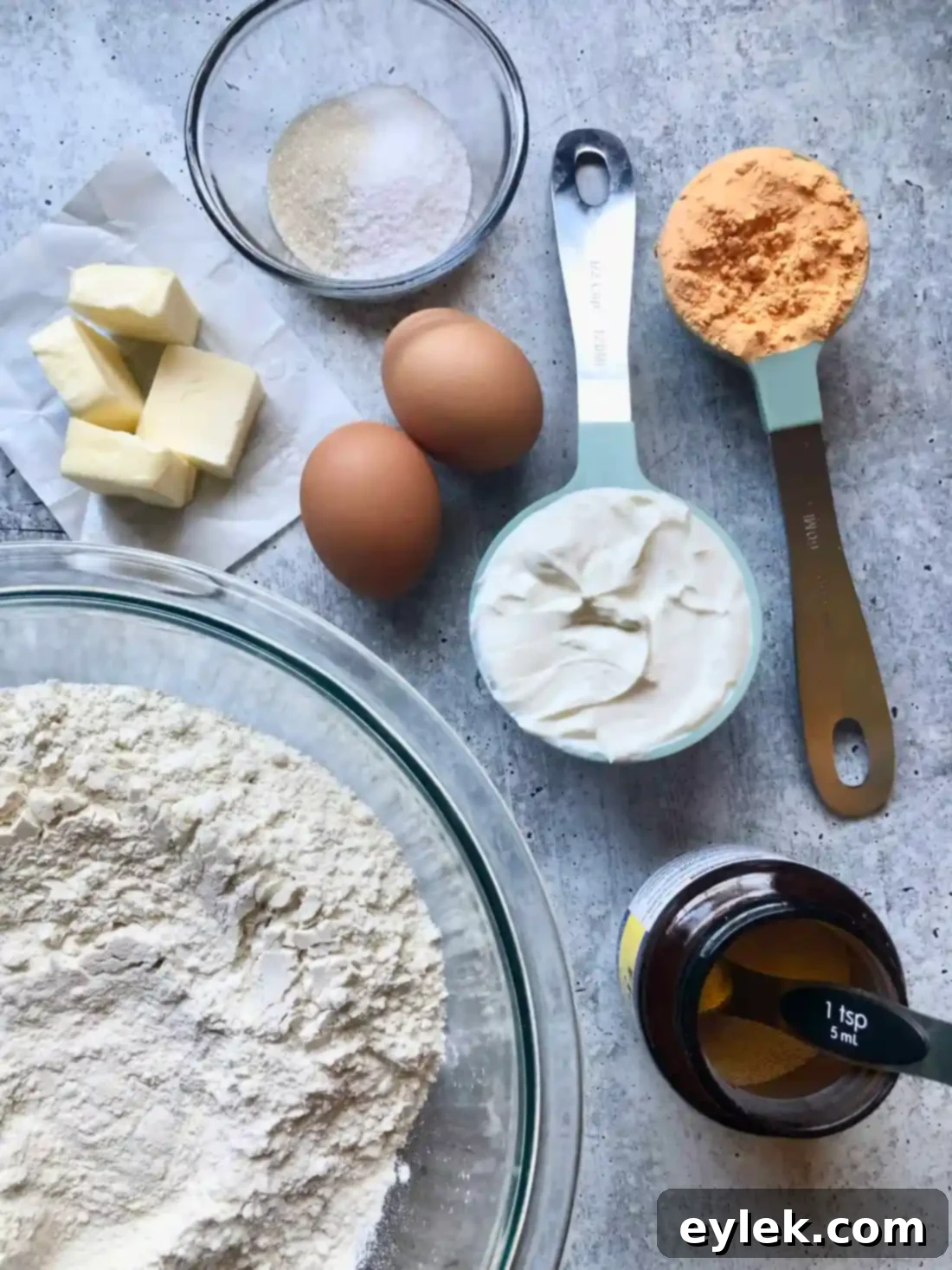 cheesy beef stuffed buns dough ingredients