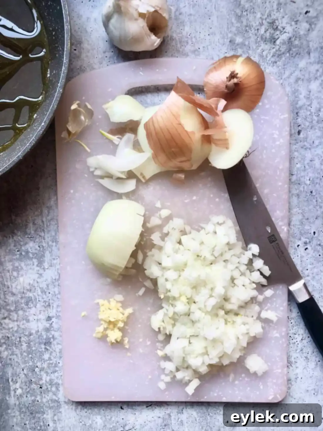 dividing dough for cheesy beef stuffed buns