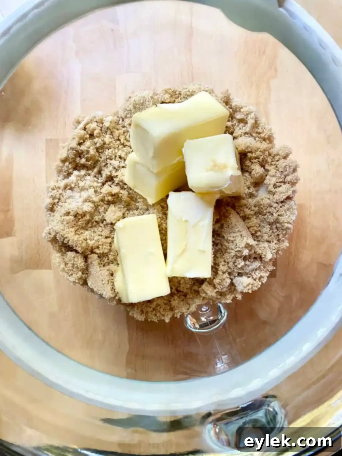 Creaming butter and sugars for cookies
