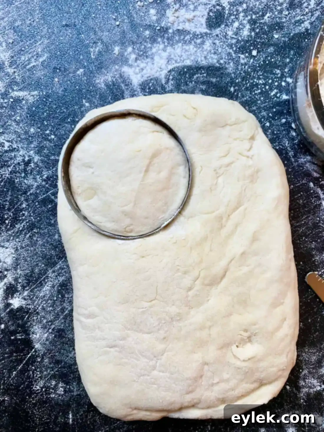 Easy Homemade Buttermilk Biscuits