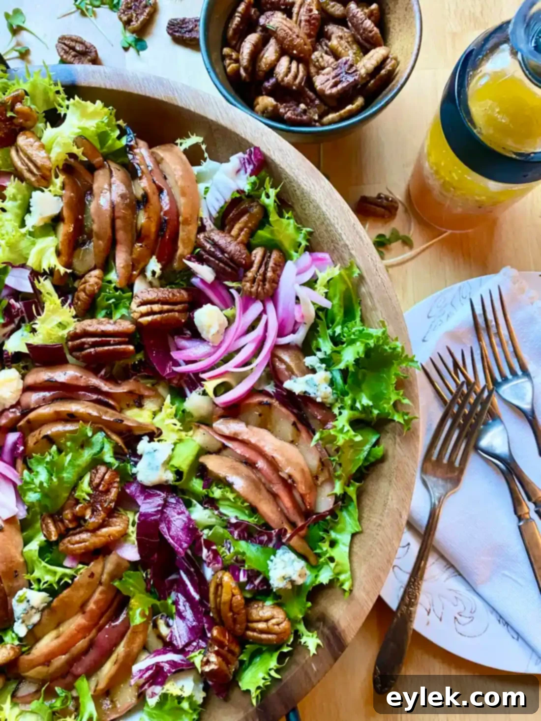 Chicory Salad with Grilled Pears, top view