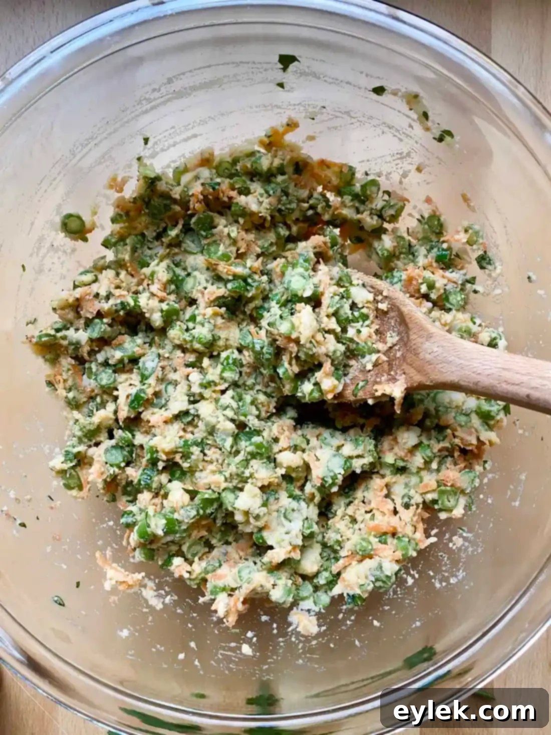 Steamed Crispy-Bottom Veggie Buns - Mixing Filling