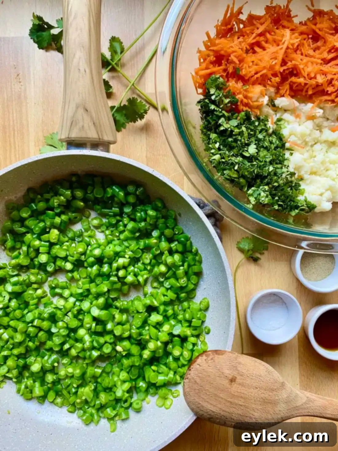 Steamed Crispy-Bottom Veggie Buns - Filling Ingredients in Bowl