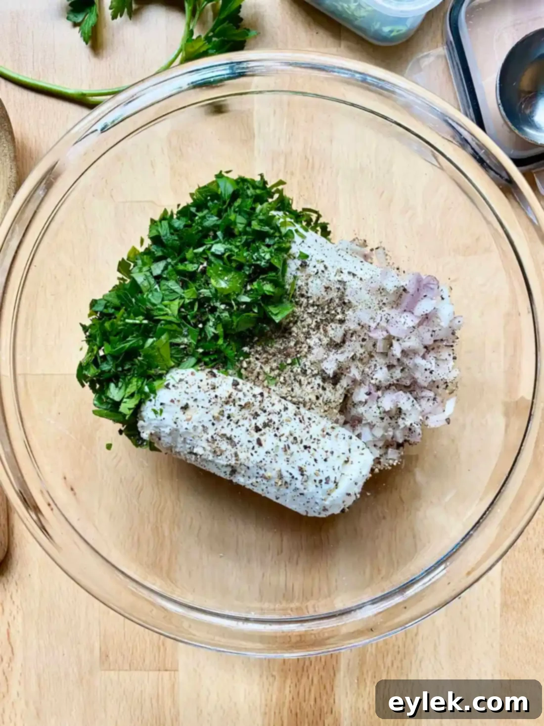 Chopped parsley and minced shallot