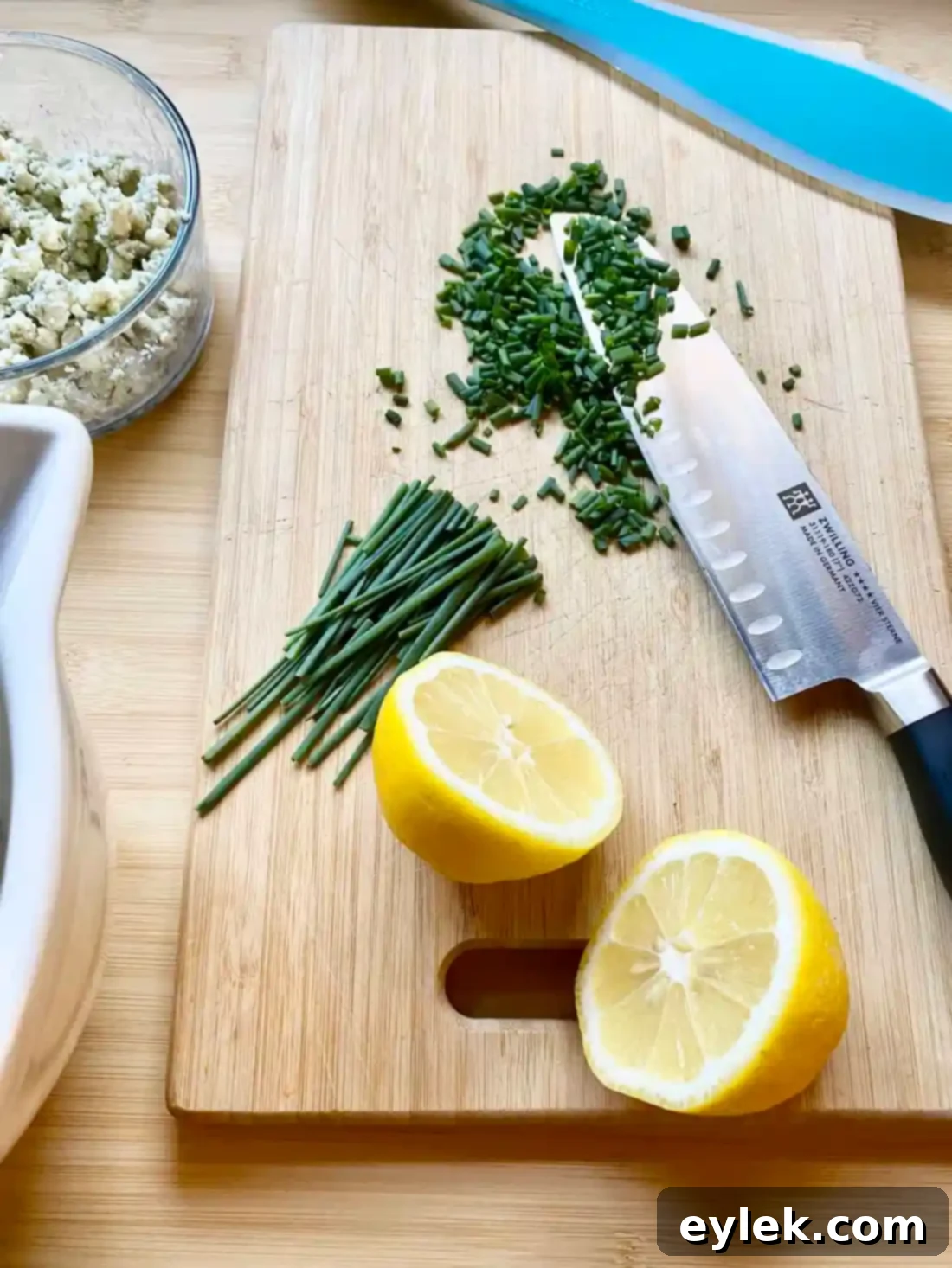 Homemade Chunky Blue Cheese Dressing