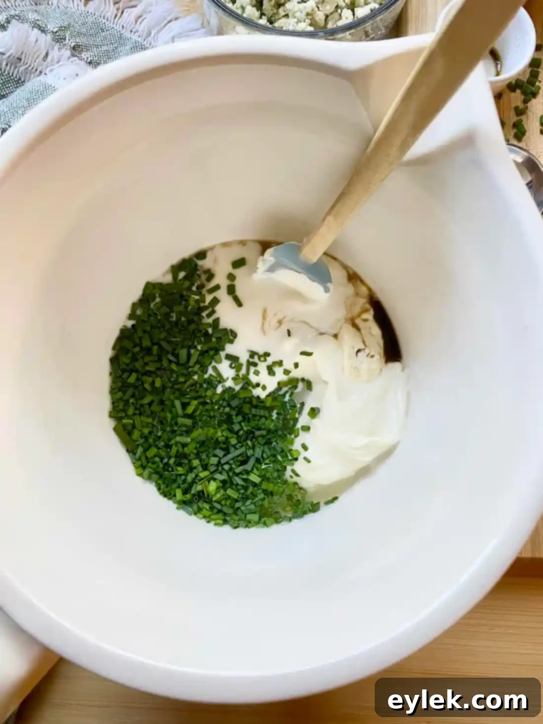 Homemade Chunky Blue Cheese Dressing