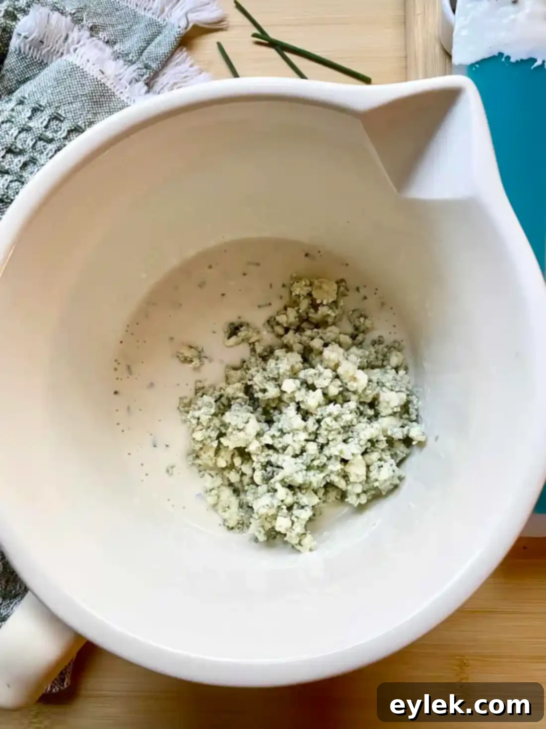 Homemade Chunky Blue Cheese Dressing