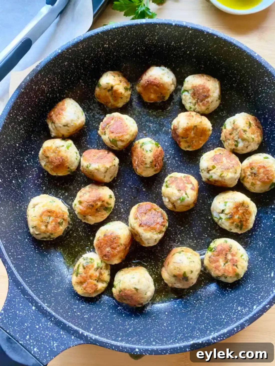 Browned chicken meatballs