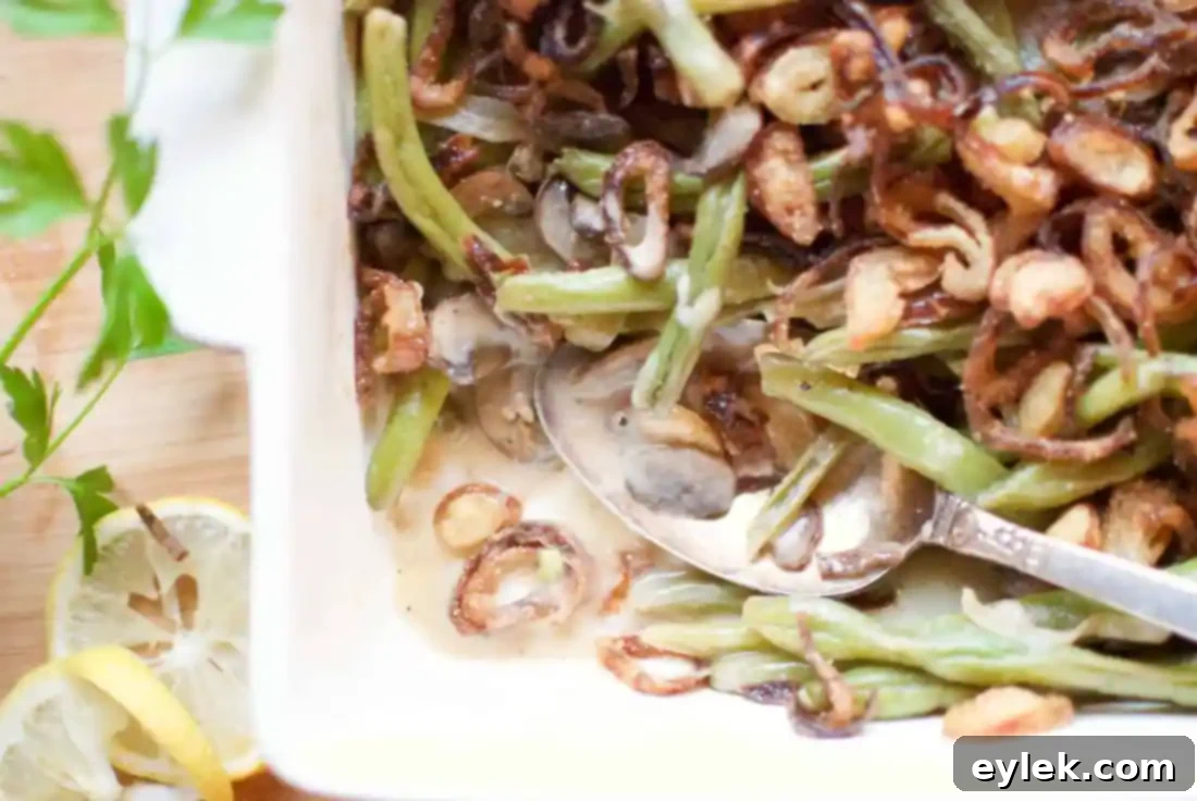 green beans with cremini mushroom sauce