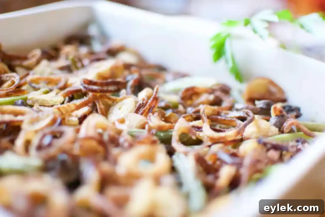 green beans with cremini mushroom sauce