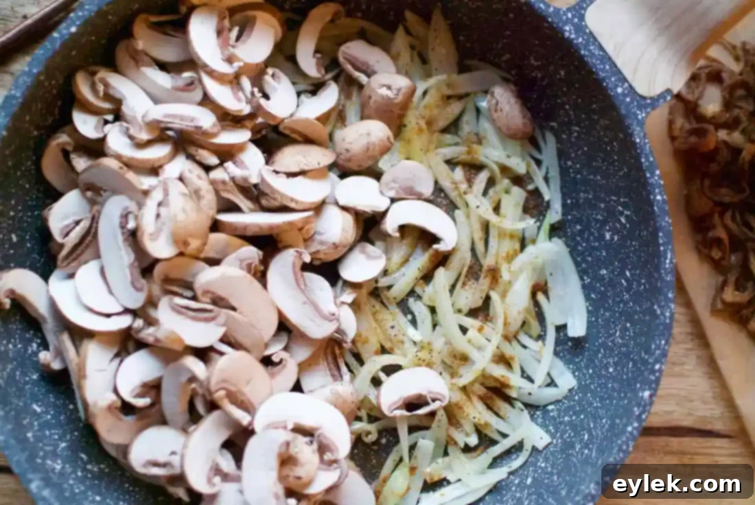green beans with cremini mushroom sauce