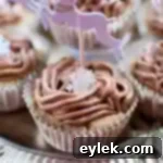 Peanut Butter and Nutella Buttercream Cups 15 Peanut Butter & Nutella Buttercream Cups