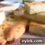Low-Carb Focaccia with Delightful Dipping Sauce 20 low-carb focaccia with dipping sauce