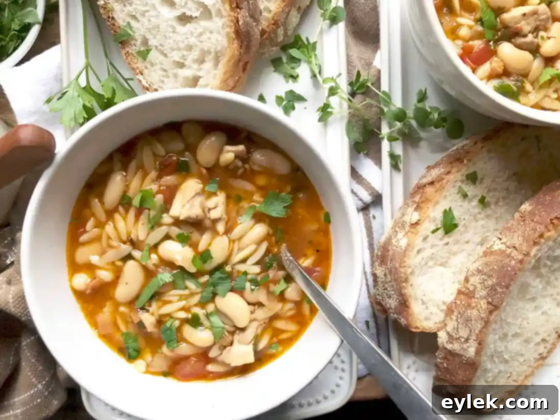 Tuscan Chicken & White Bean Soup with crusty bread