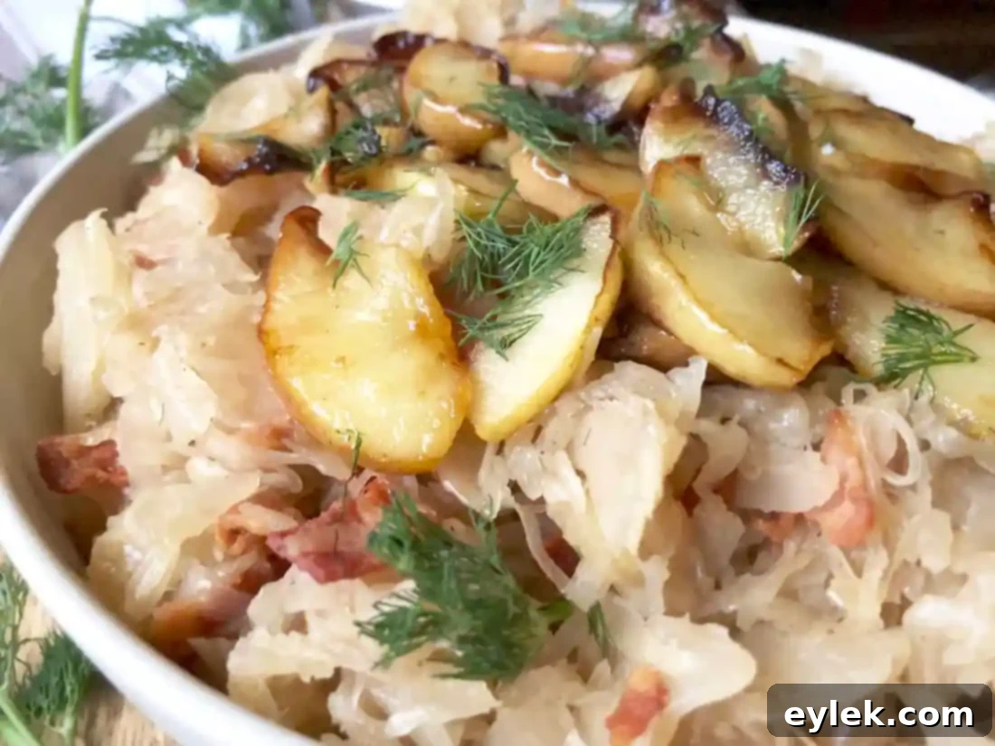 sauerkraut with bacon & sautéed apples served warm