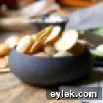 Artisan Einkorn Parmigiano Crackers 18 Parmigiano-Reggiano Einkorn Cheese Crackers