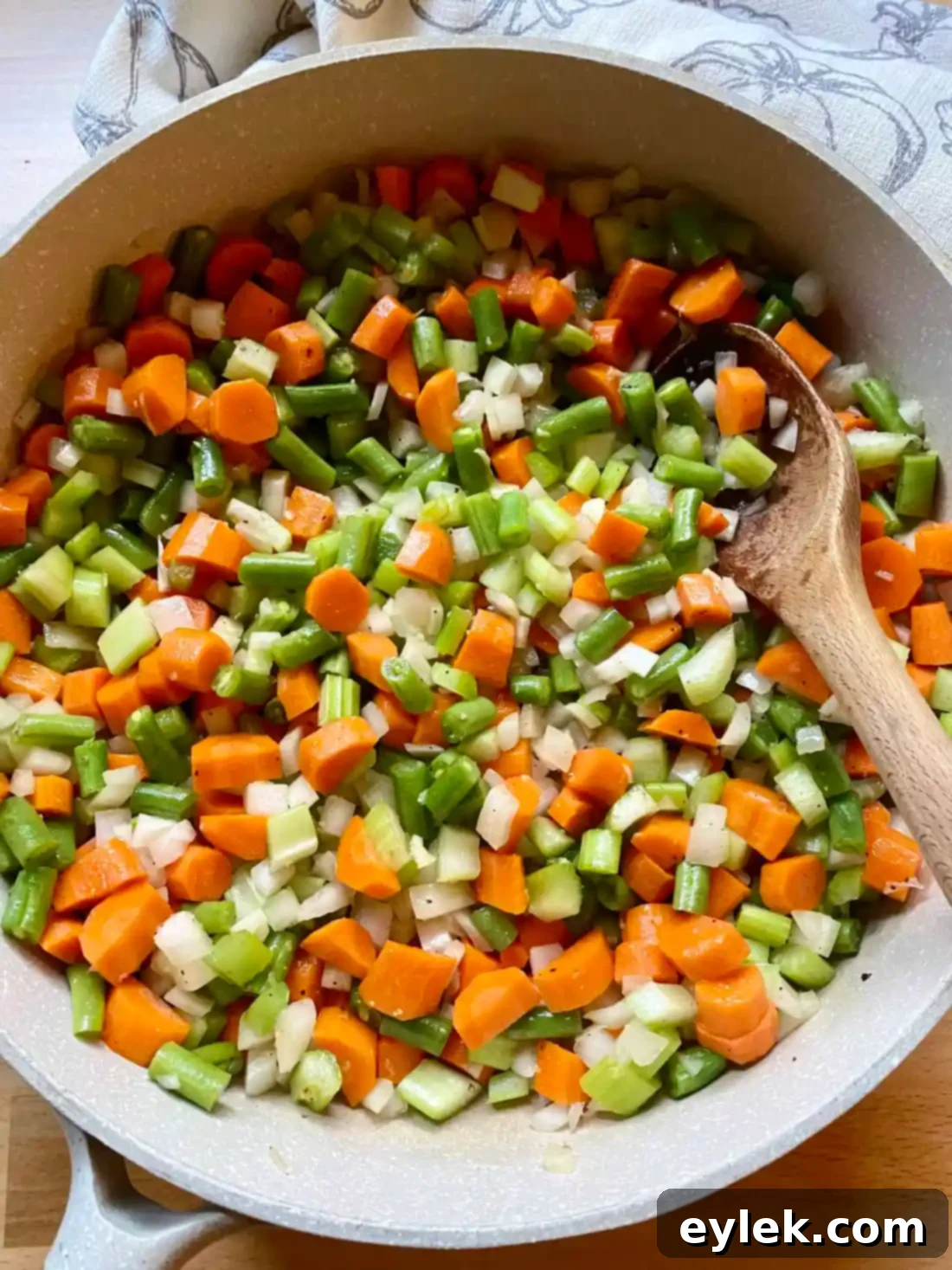 Hearty Chicken Potpie Noodle Bake 5 Chicken Potpie Noodle Bake