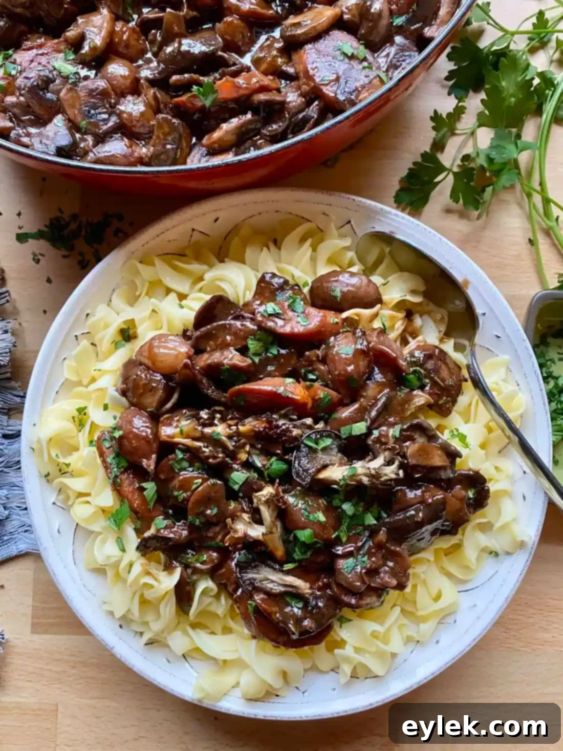Rich and Flavorful Mushroom Burgundy
Rich & Flavorful Mushroom Bourguignon - A Hearty Vegan Delight 28 Mushroom Bourguignon Ready to Eat