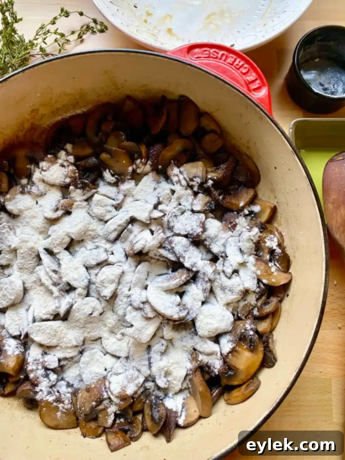 Rich and Flavorful Mushroom Burgundy
Rich & Flavorful Mushroom Bourguignon - A Hearty Vegan Delight 10 Cooking Carrots and Garlic