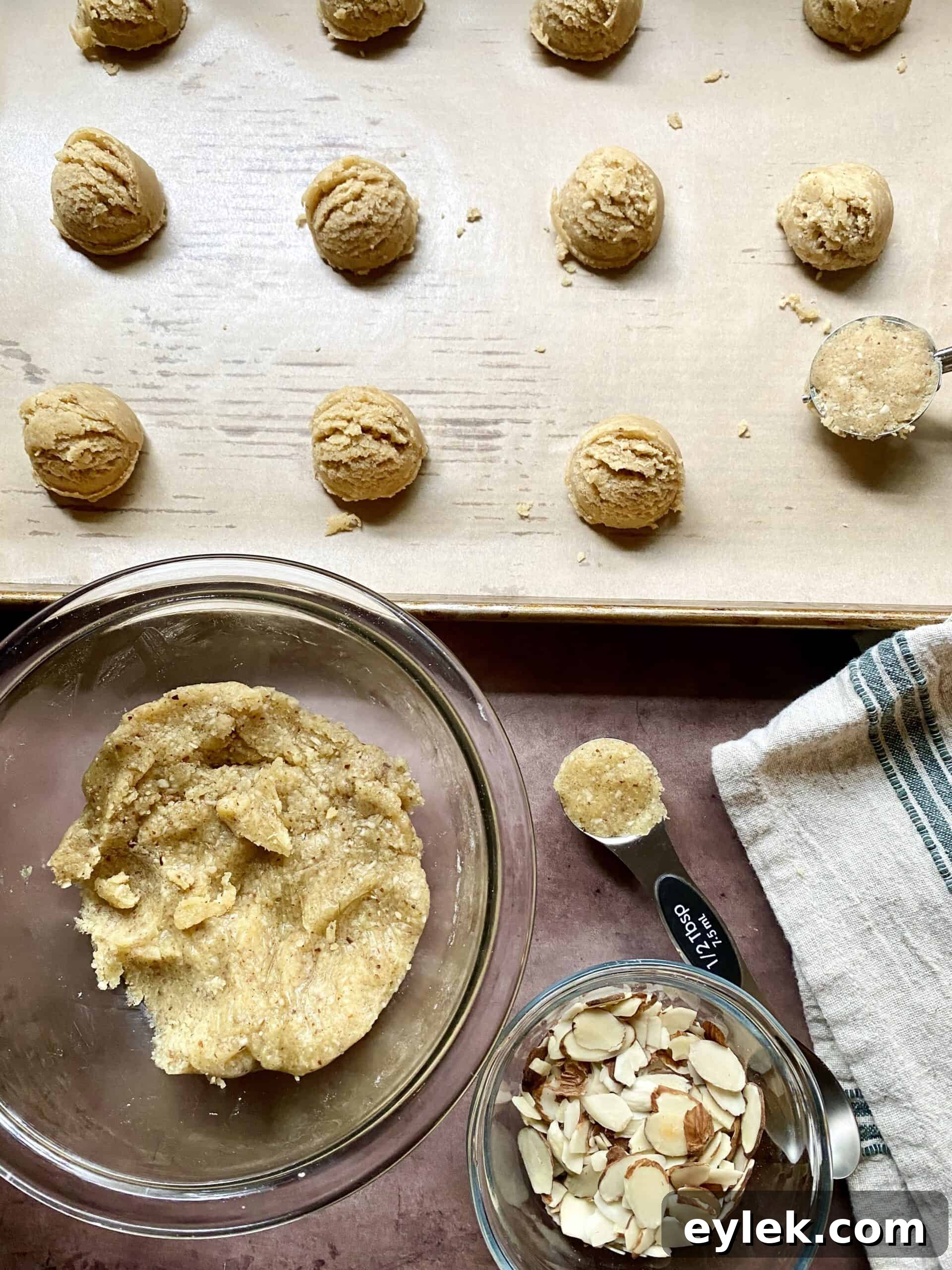 Chewy Almond Croissant Cookies
